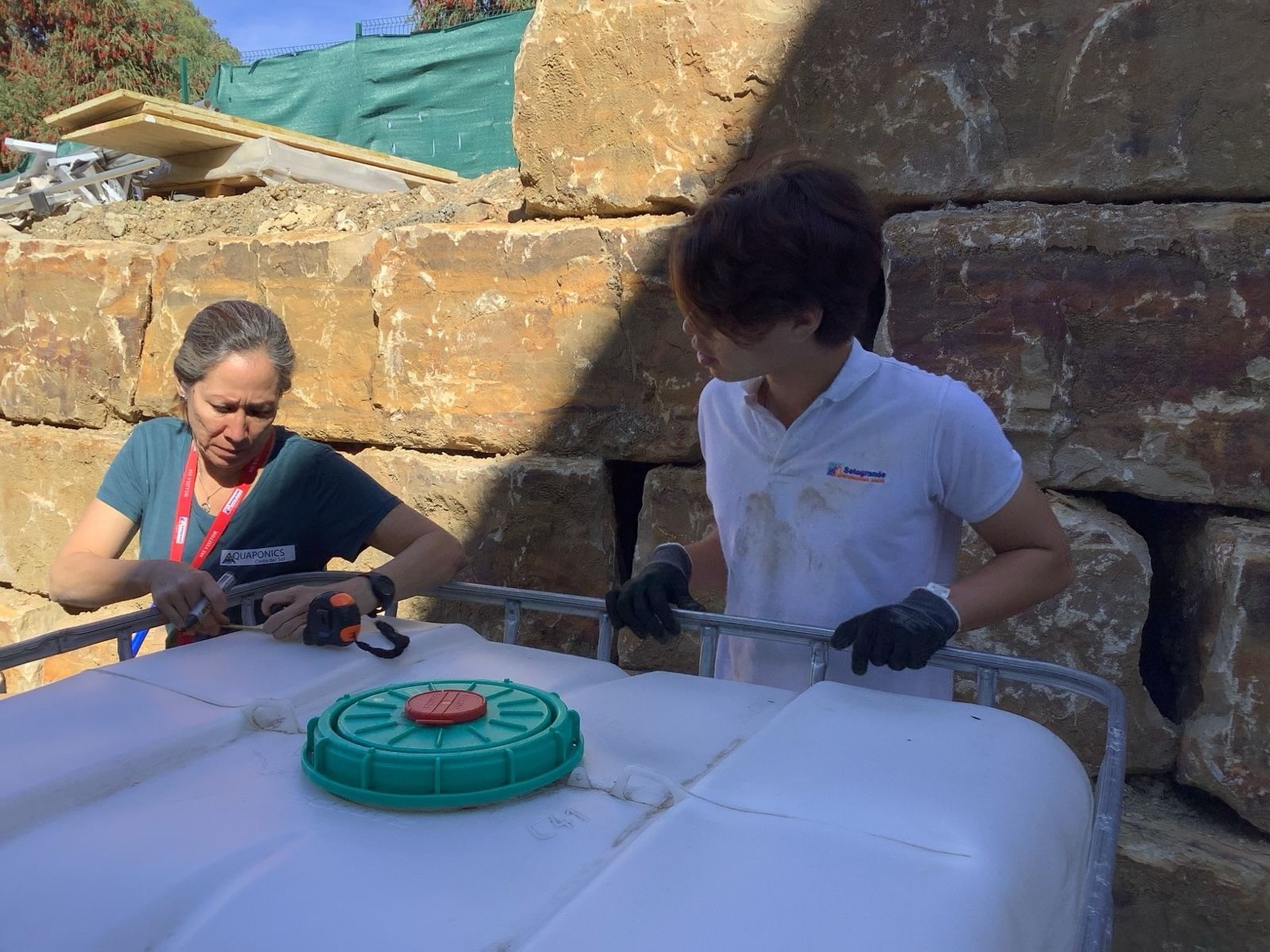 Preparing the tanks at SIS